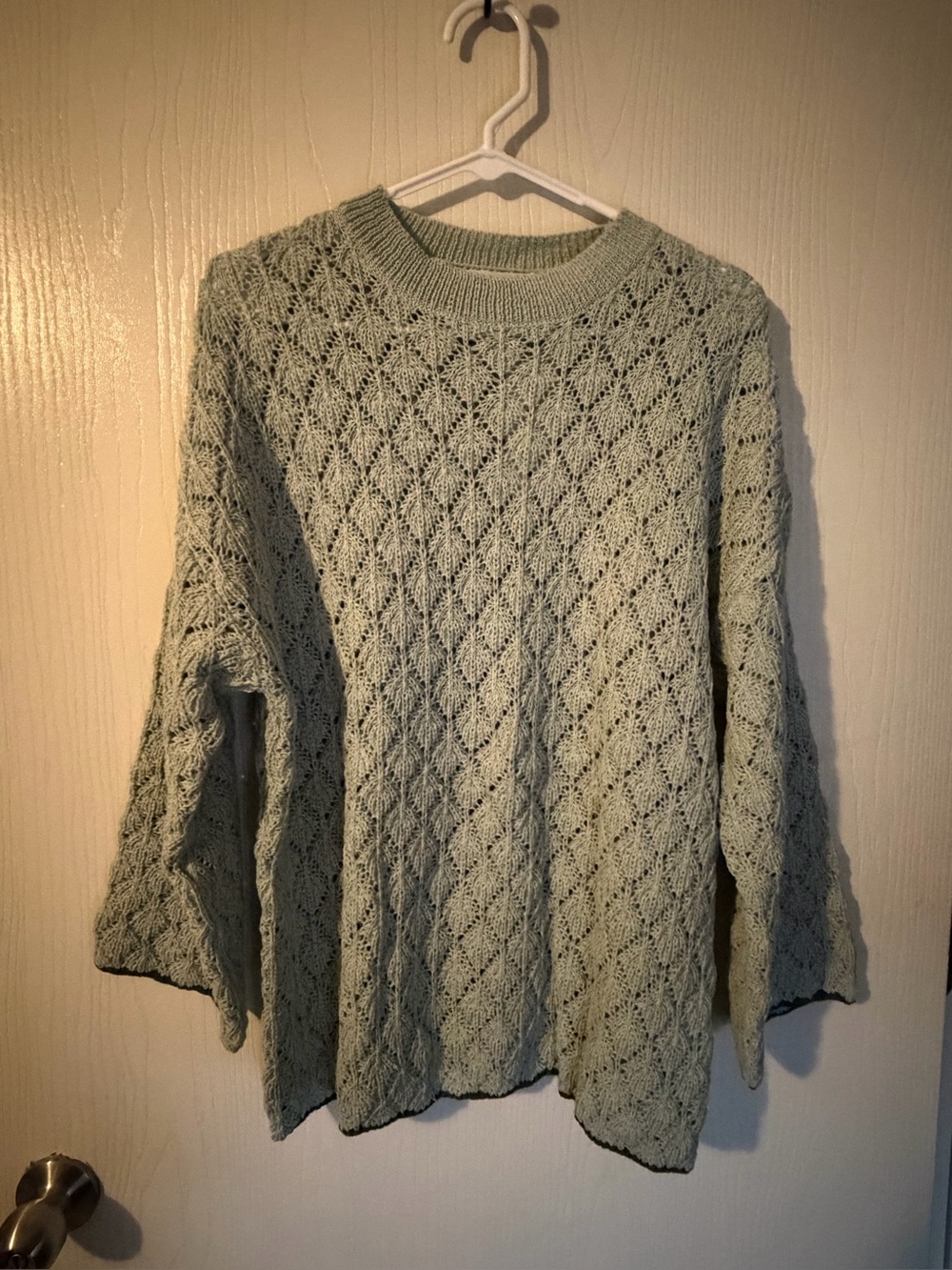 Light Sage Cable Knit Women's Sweater Size Small NWT